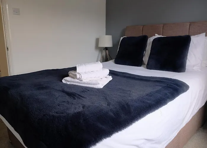 Spacious Georgian 3Bedroom Apartment, 5 Mins From Bath Abbey